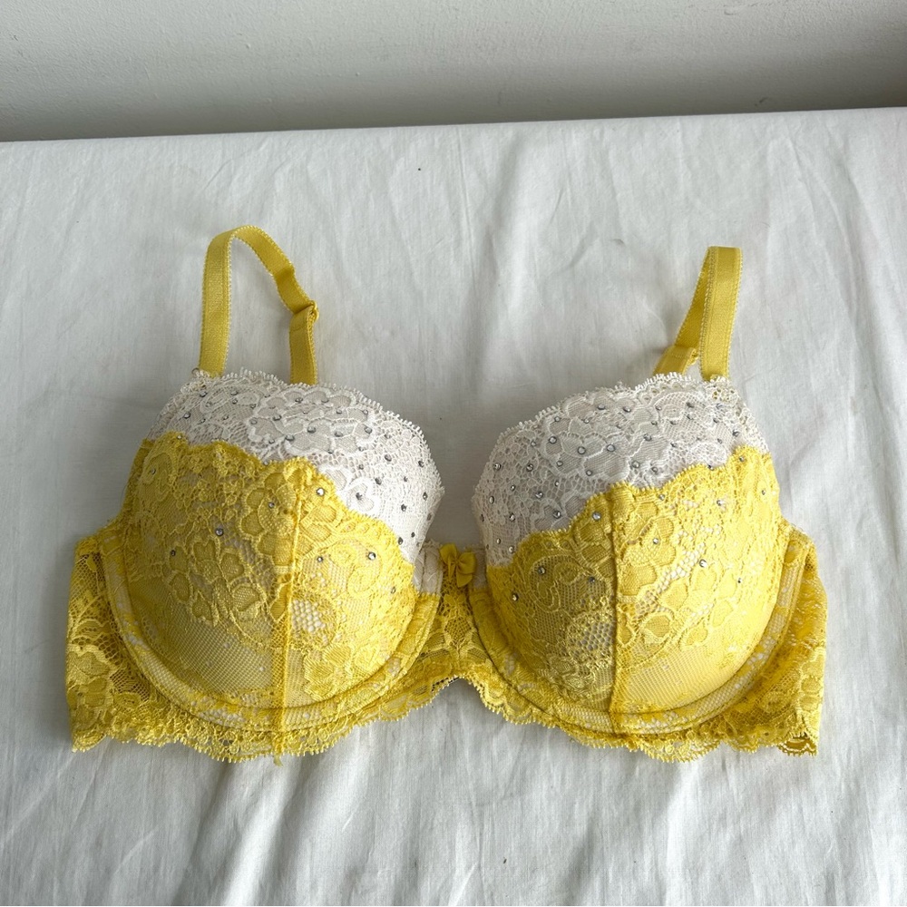 Victoria's Secret DREAM ANGELS Two Tone Lace Lined Demi Bra Rhinestones